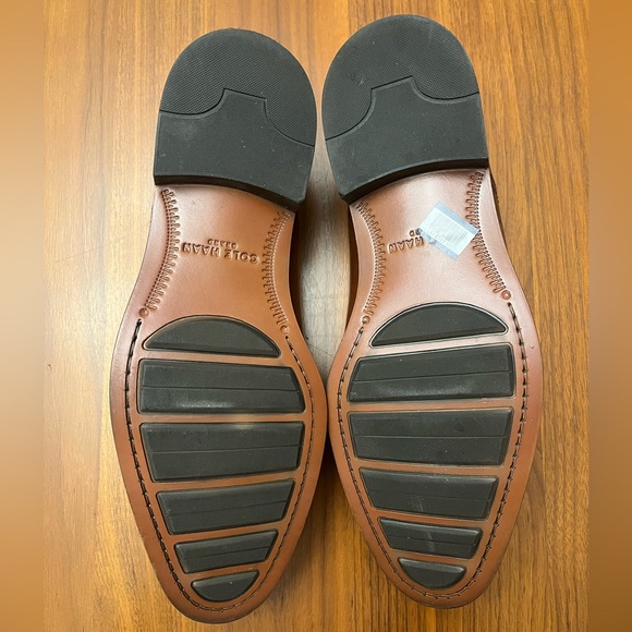 Cole Haan Men's brown Leather loafers Slip-Ons - Picture 5 of 10